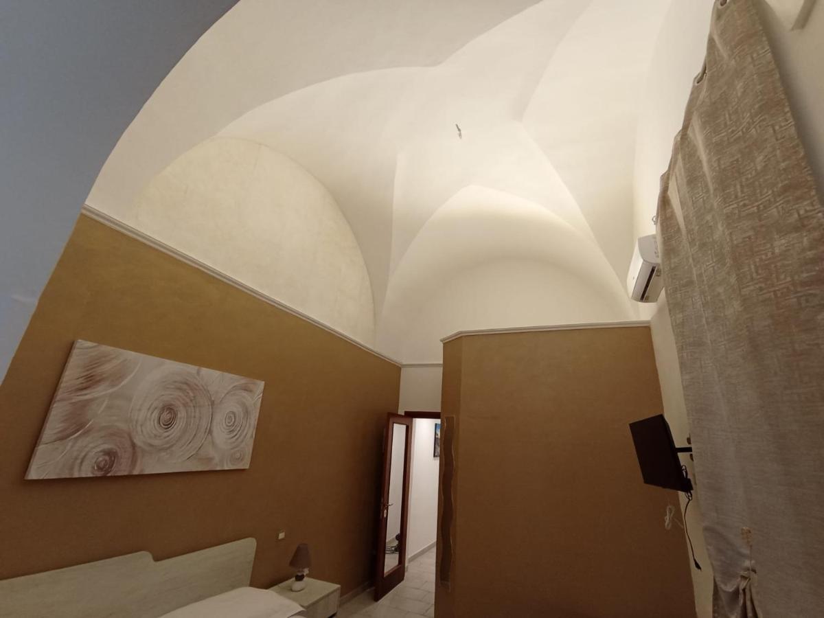 Samele Lecce